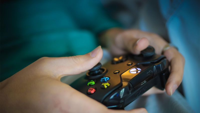 5 smart games to keep your teens busy during the holidays
